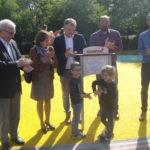 Inauguration de la cour et de l'aire de jeux.